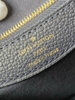 Louis Vuitton LV Diane Handbags Embossed Pattern 23x16x8.5cm - Image 6