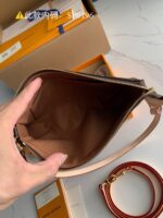 Louis Vuitton LV Pochette Monogram Woman’s Handbags 23.5×13.5cm - Image 9