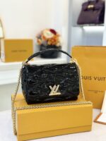 Louis Vuitton LV Twist Women’s Handbag Glossy Black Like Auth 23cm - Image 4