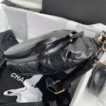 Chanel Bumbag Black Wrinkled Leather Lock Gold Handbags 34x15x6cm - Image 3