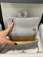 Chanel Classic Woman’s Smooth Leather Grey Like Auth Handbags 20cm - Image 6