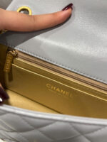 Chanel Classic Woman’s Smooth Leather Grey Like Auth Handbags 20cm - Image 7