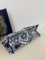 Dior Book Tote Women’s Handbag Embroidered Fabric Size 36cm - Image 6