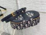 Dior branded women’s handbag with crossbody strap 18x6cm - Image 3