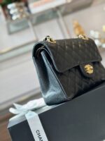 Chanel Classic Handbags With Lock Gold Black Leather 23cm - Image 3