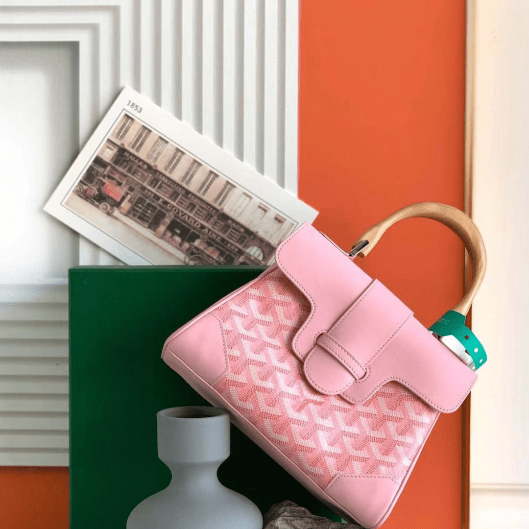 Untitled-design-2025-05-23T193553.426.png Goyard Saigon Pink Replica 11 High Quality Bag 20x15cm - Image 1