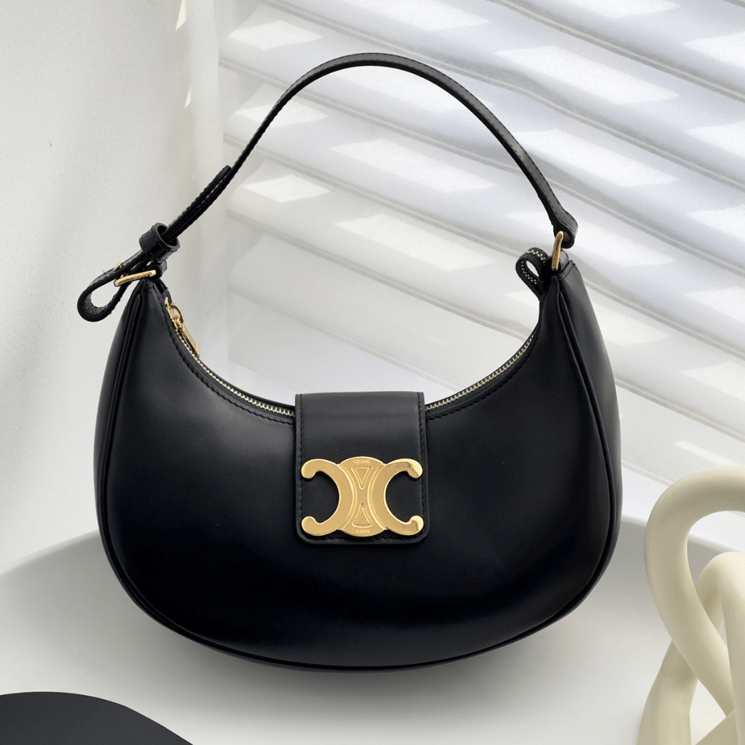 Untitled-design-2025-05-27T022735.749.png Celine Triomphe Curved Black Matte Leather 23x14x7cm - Image 1