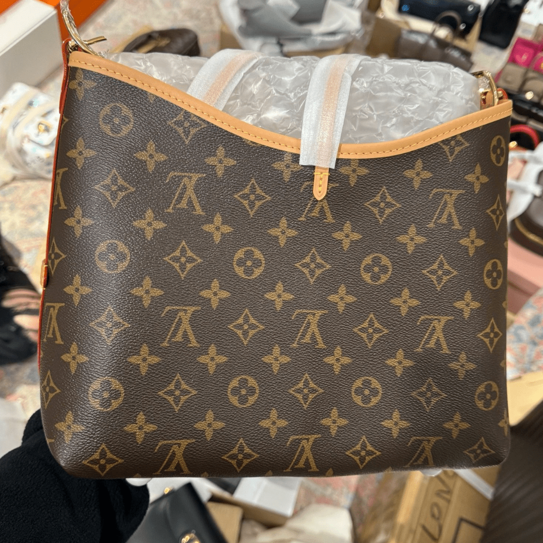 Untitled-design-2025-05-27T042418.021.png Louis Vuitton Handbags LV Carry All MM Monogram Brown Color 39x30x15cm - Image 1