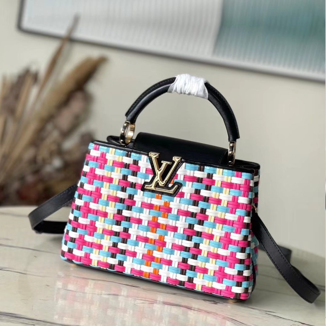 Untitled-design-2025-05-27T073958.374.png Louis Vuitton LV Capucines Plaid Pattern Handbags 27x18x9cm - Image 1