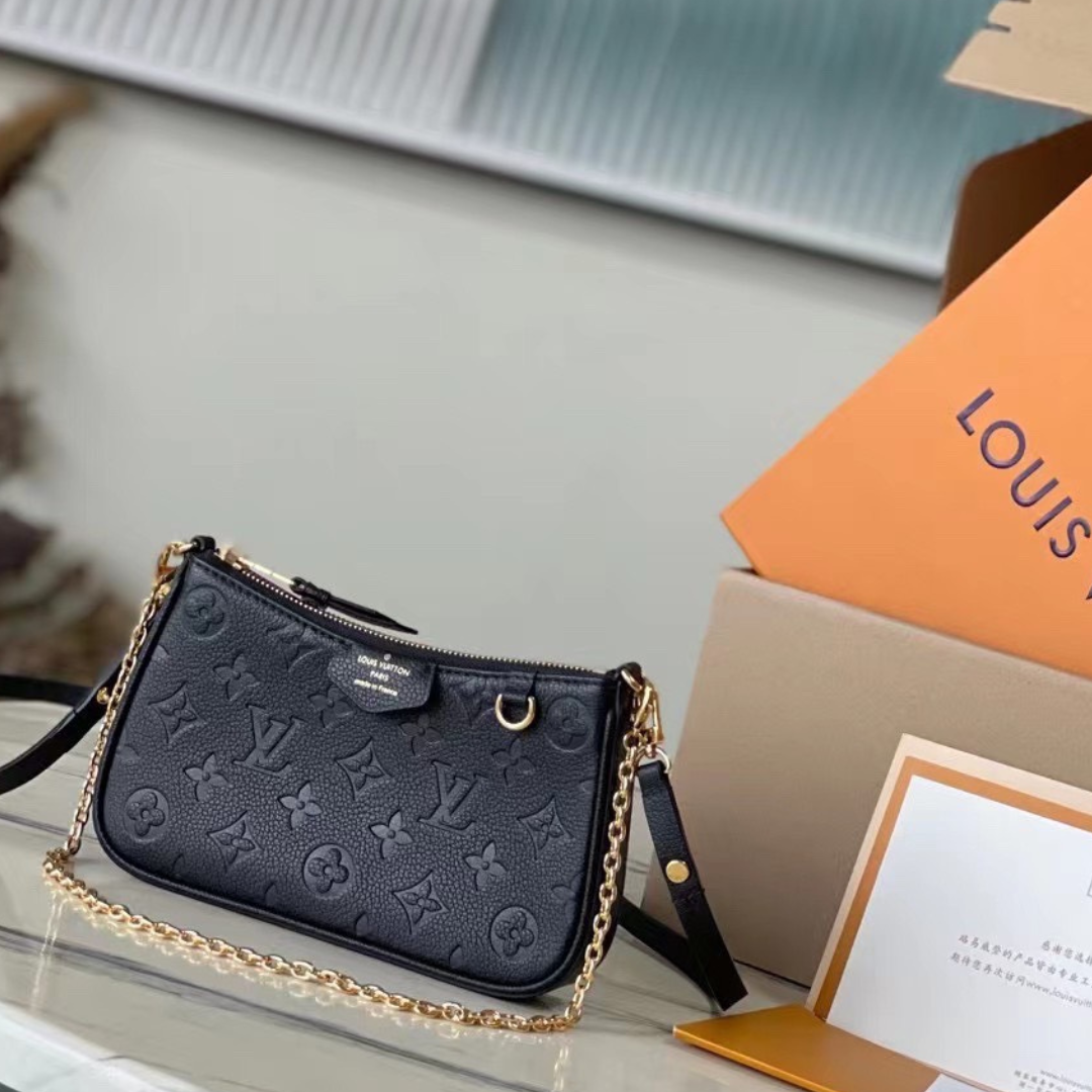 Untitled-design-2025-05-28T054238.632.png Louis Vuitton LV Easy Pouch On Strap Super Handbags Black 19×11.5x3cm - Image 1
