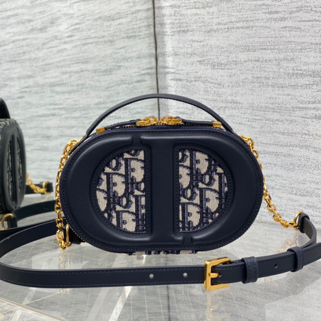 Untitled-design-2025-05-30T033846.225.png Dior branded women’s handbag with crossbody strap 18x6cm - Image 1