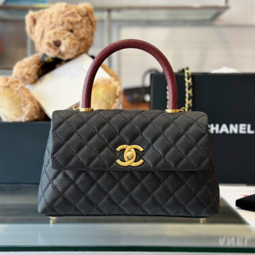 Untitled-design-2025-06-03T184542.499.png Chanel Handbag Coco Lock Gold Lizard Skin Black 24cm - Image 1