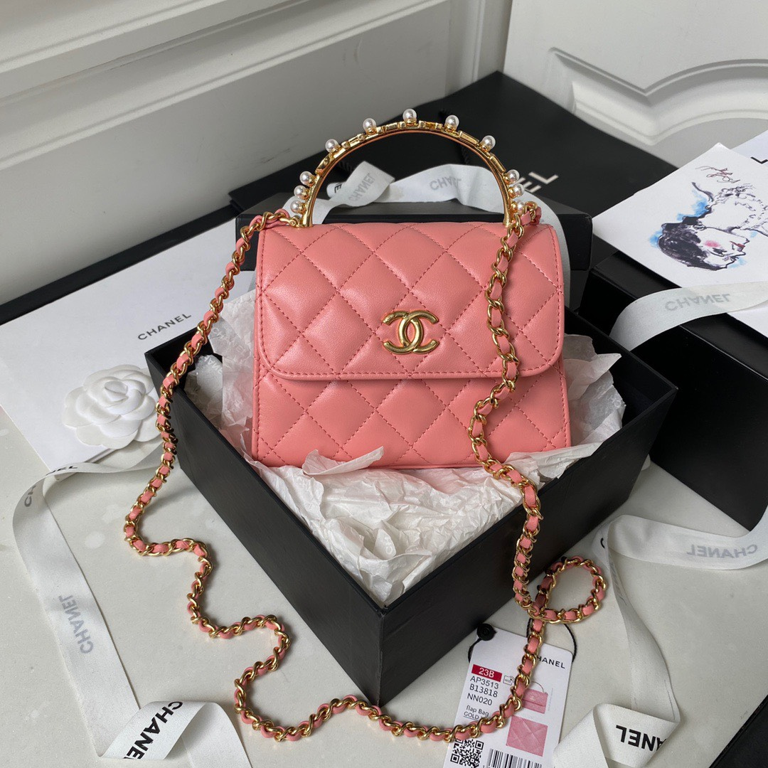 Untitled-design-2025-06-04T094338.507.png Chanel Woc Pink Handbags With Pearl Handle 11.5×14.5×5.5cm - Image 1