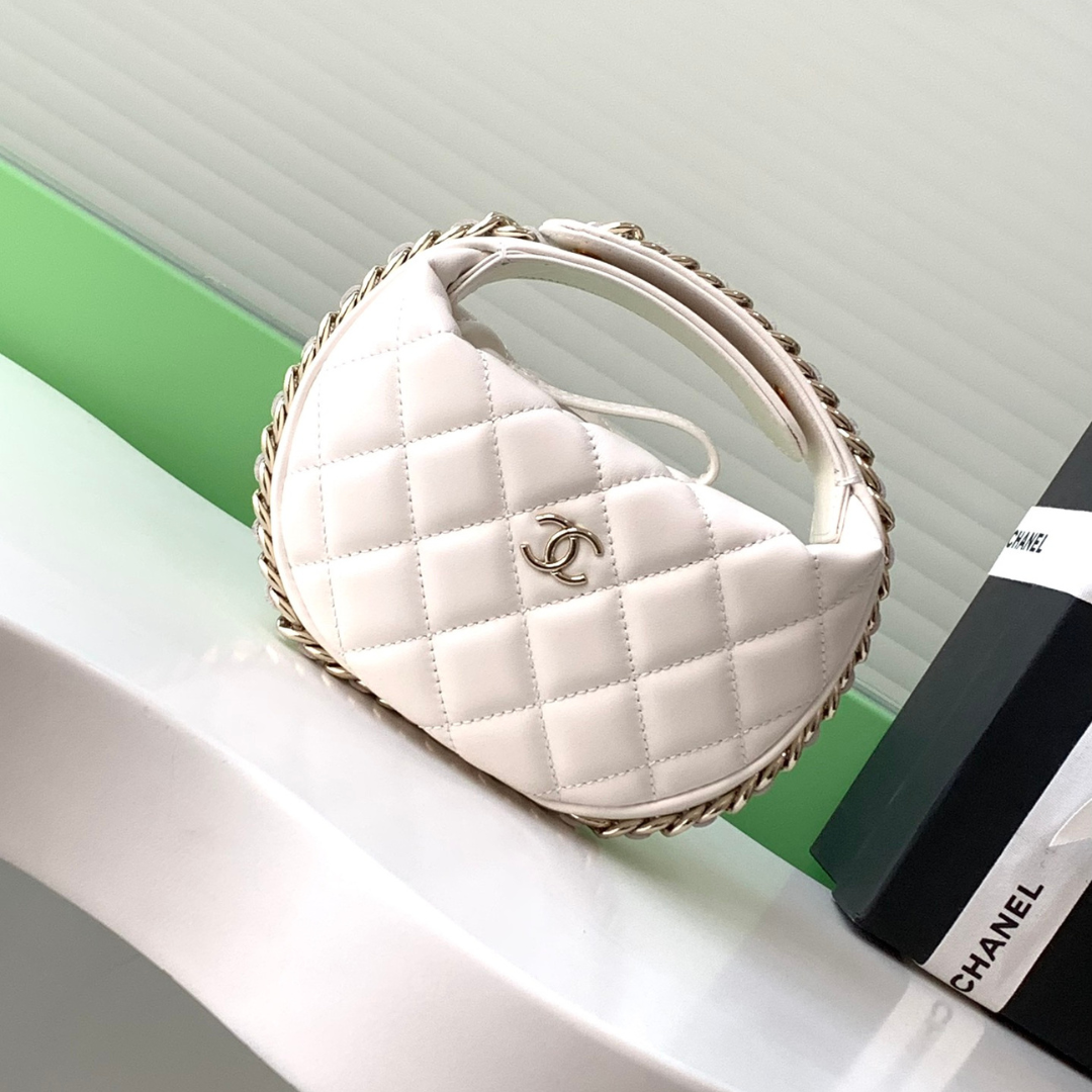 Untitled-design-2025-07-04T074401.795.png CHANEL 23C white hula hoop clutch - Image 1
