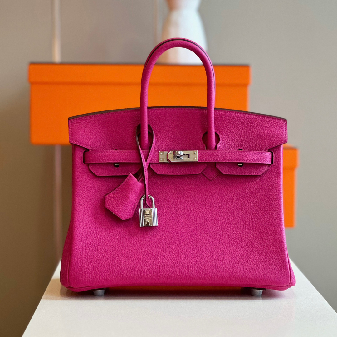 Untitled-design-2025-09-29T074131.117.png HN 25 Pink Togo leather Palladium Hardware - Image 1