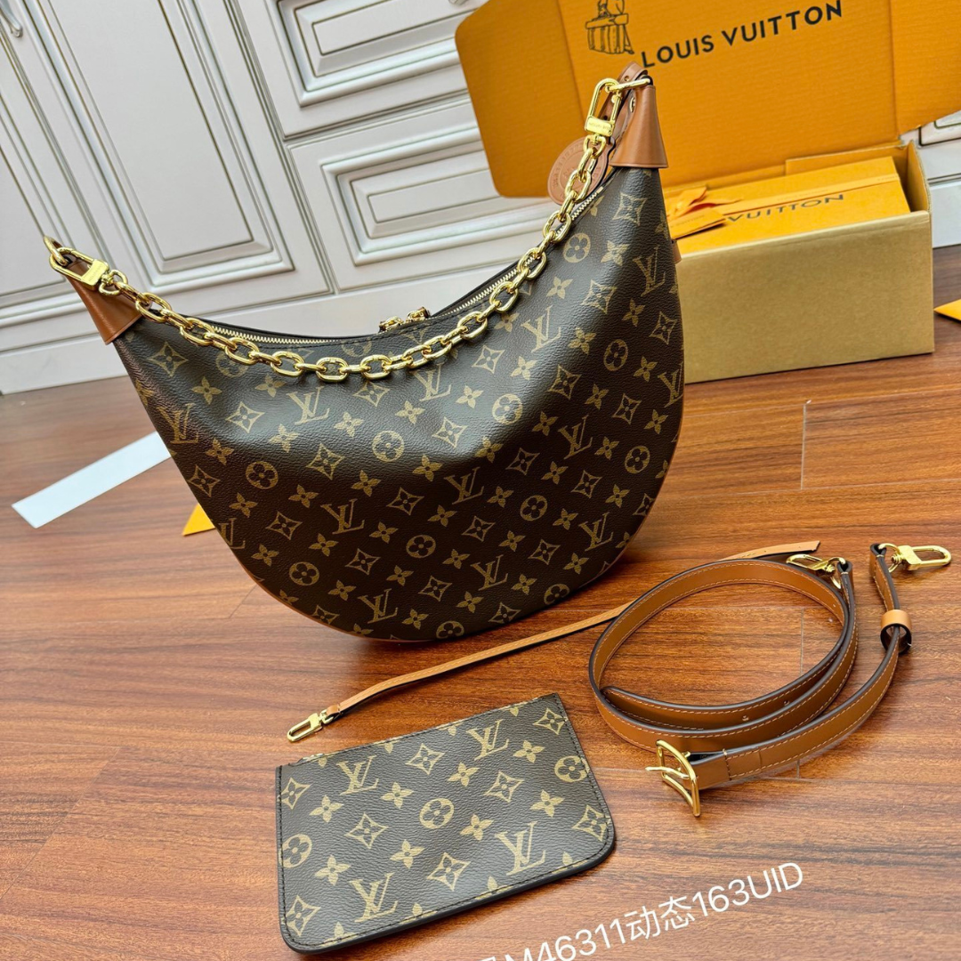 Untitled-design-2025-12-27T035130.305.png Louis Vuitton Loop Hobo bag in Monogram - Image 1