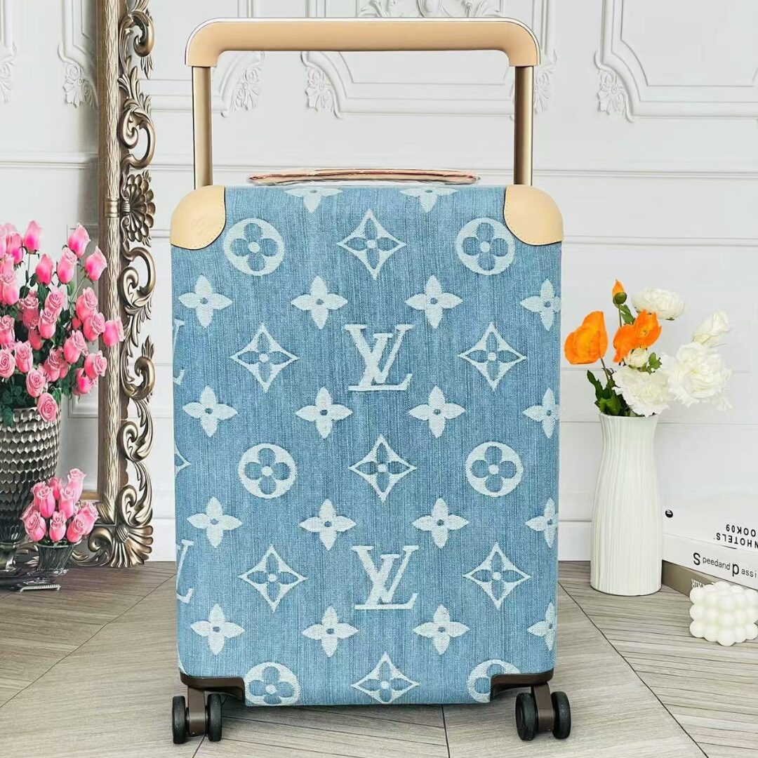 Untitled-design-2026-05-10T033857.778.jpg Louis Vuitton Horizon 55 suitcase in Monogram Denim Blue - Image 1