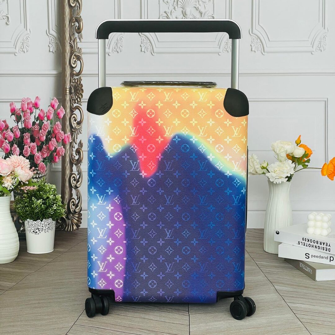 Untitled-design-2026-05-10T034159.232.jpg Louis Vuitton Horizon 55 Multicolor Monogram Sunset canvas - Image 1