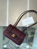 Chanel Coco Preppy Mini Red - Image 5