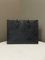 Louis Vuitton Black Empreinte Monogram Giant Onthego MM - Image 4