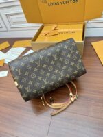 Louis Vuitton Speedy Bandoulière 25 Handbag in Monogram - Image 3