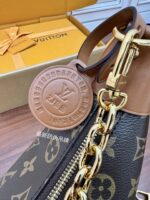 Louis Vuitton Loop Hobo bag in Monogram - Image 5