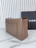 Chanel Maxi Flap bag from the Spring/Summer 2026 collection - Image 8