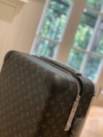 Louis Vuitton Horizon 55 Monogram Eclipse canvas - Image 6
