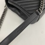 Saint Laurent medium College leather cross body bag In Black - Image 4