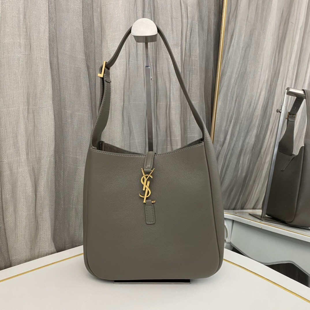 c579ace6.jpg Saint Laurent Le 5 à 7 Supple Hobo Bag - Image 1