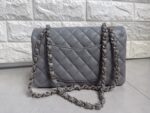 Chanel Classic Flap bag in Grey Caviar Leather - Image 4
