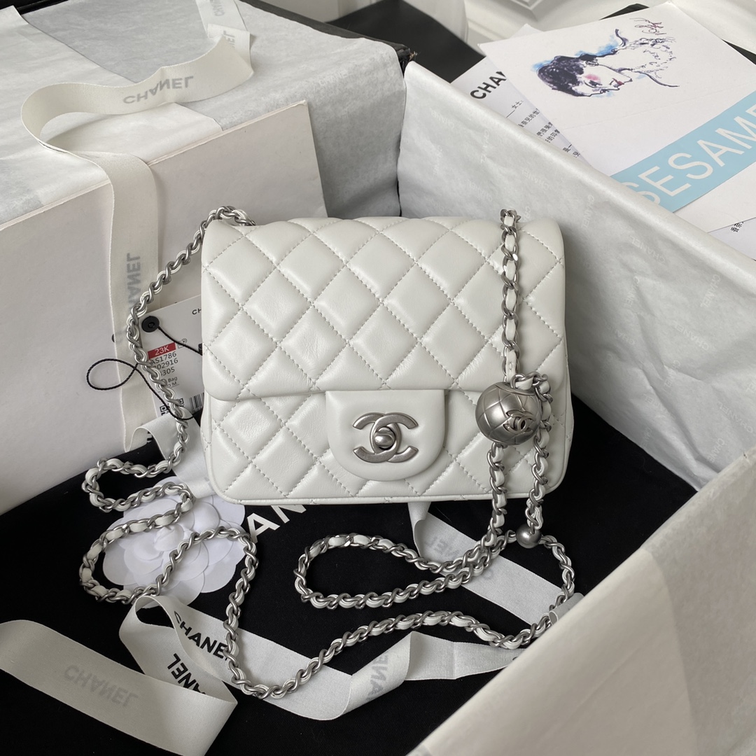 d130bc50.jpg Chanel Mini Silver 22 White Calfskin - Image 1