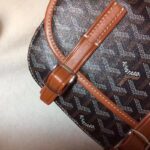 Goyard Messenger Bags for Men - Image 14