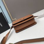Saint Laurent Le 61 Saddle Shoulder Bag in Calfskin - Image 6