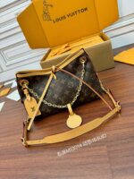 LV Carryall BB Monogram Handbag - Image 4