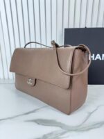 Chanel Maxi Flap bag from the Spring/Summer 2026 collection - Image 2