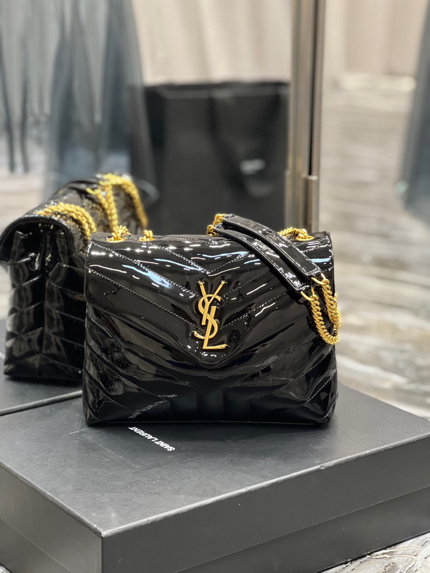 f15a2b7e.jpg Saint Laurent ‘Loulou Medium’ shoulder bag - Image 1