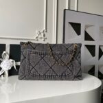 Chanel Maxi Flapbag in washed denim with gold-tone metal hardware - Image 3