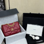 CHANEL 19 Bag Small Red - Image 2