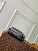 LV AVENUE SLINGBAG 31 IN BLACK AND GREY DAMIER GRAPHITA CANVAS CALFSKIN - Image 4