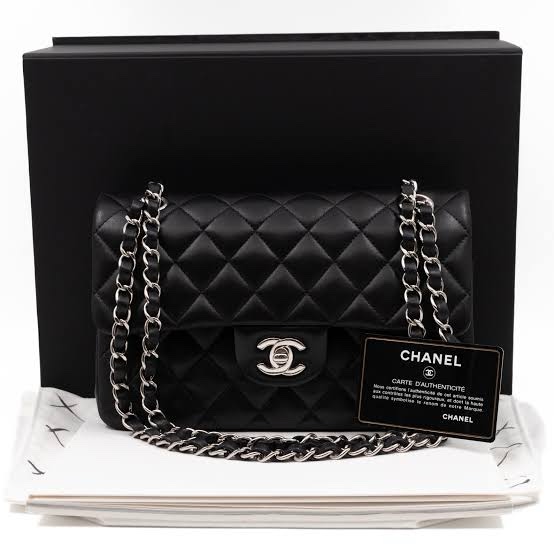 img_0119.jpeg Chanel Classic Double Flap bag black quilted lambski - Image 1