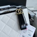 CHANEL GABRIELLE MEDIUM 28 HOBO BAG IN BLACK MIX WHITE CALFSKIN - Image 6