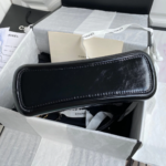 CHANEL GABRIELLE MEDIUM 28 HOBO BAG IN BLACK MIX WHITE CALFSKIN - Image 2