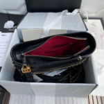 CHANEL GABRIELLE MEDIUM 28 HOBO BAG IN BLACK CALFSKIN - Image 3