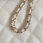 CHANEL 25C FLAP BAG 18 IN WHITE SHINY GRAINED CALFSKIN GOLD HARDWARE - Image 2