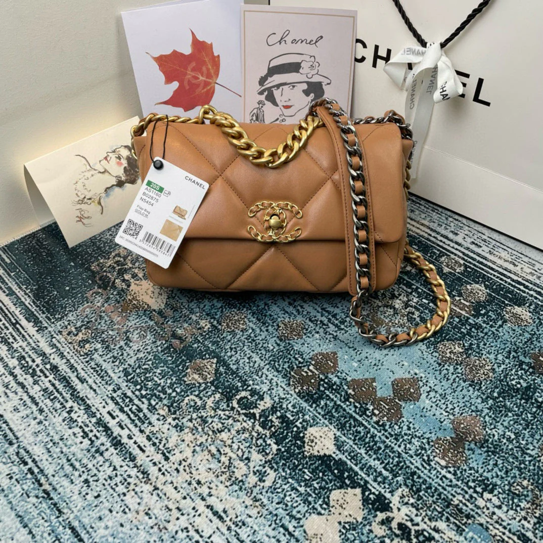 img_0513-1.png CHANEL MEDIUM 26 FLAP BAG IN PEANUT LAMBSKIN - Image 1