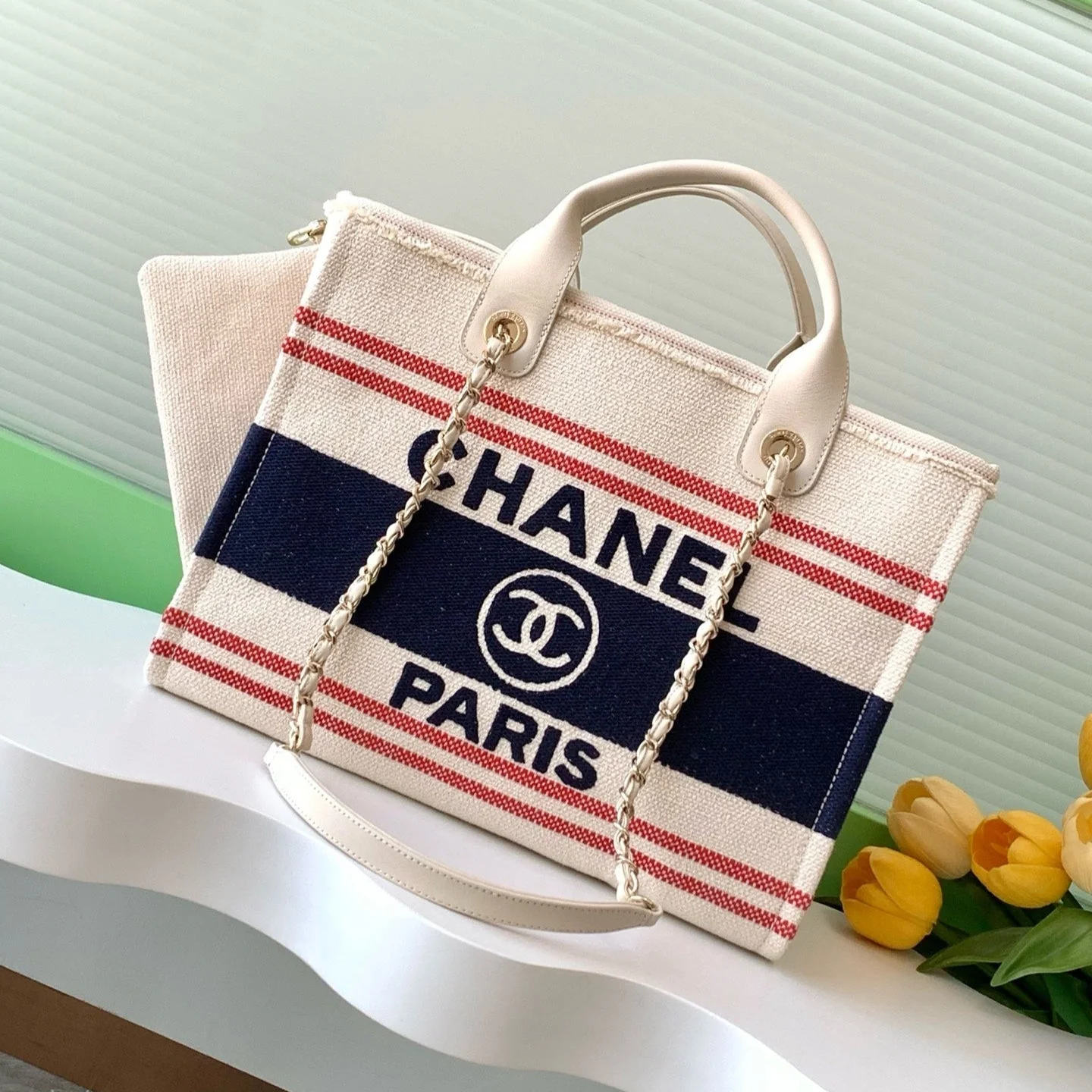 img_0584-1.png CHANEL SHOPPING BAG 34 IN WHITE RED AND NAVY BLUE CANVAS - Image 1