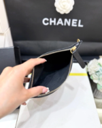 CHANEL MEDIUM MAXI SHOPPING BAG 47 IN BLACK CALFSKIN GOLD-TONE METAL - Image 5