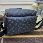 Louis Vuitton Discovery Backpack in Monogram Eclipse canvas - Image 4