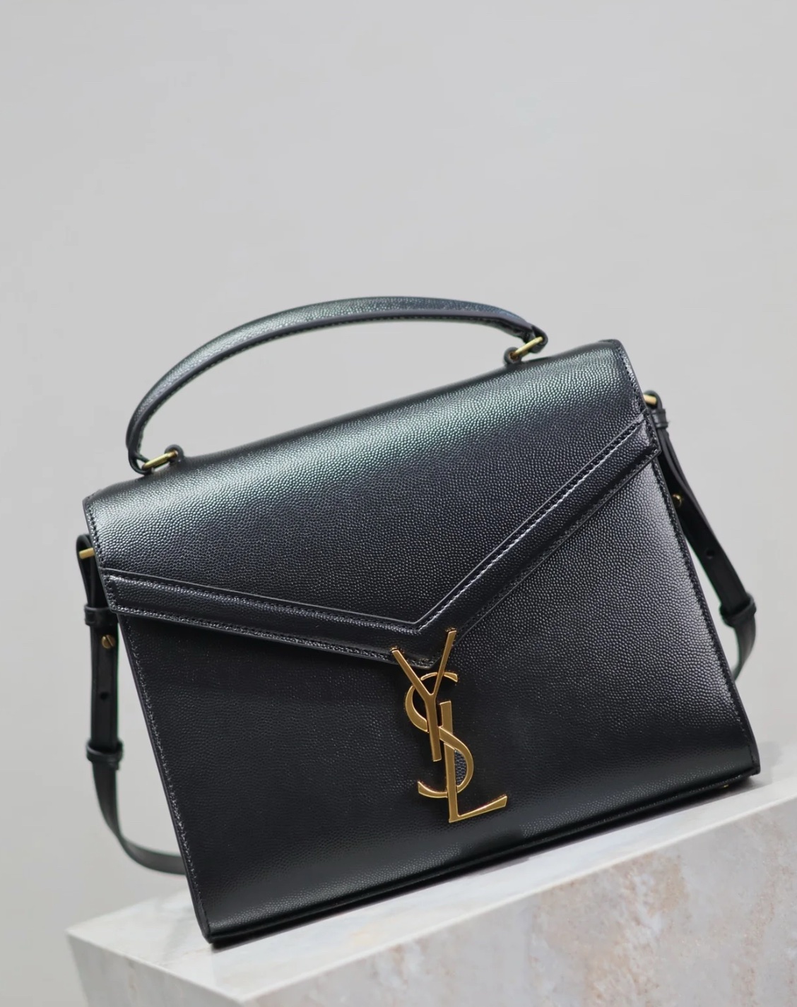 img_0898.jpeg Saint Laurent Cassandra - Image 1
